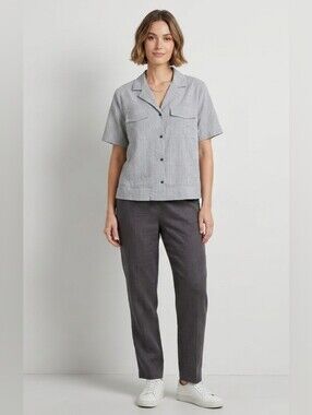 Athleta Grey Short-Sleeve Button-Down Camp Shirt